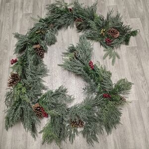 Balsam Hill Outdoor 10' Garland